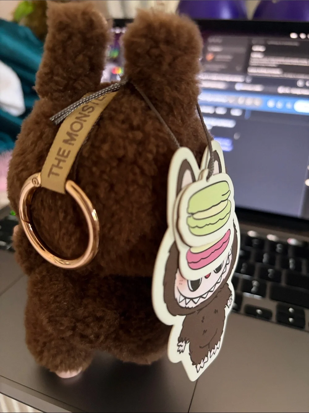 Labubu the monster (macron series)